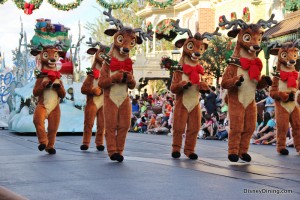 Santas-Reindeer-Christmas-Parade-Magic-Kingdom-Walt-Disney-World